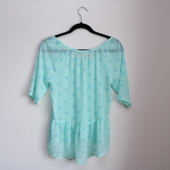 Hollister Baby Doll Top Mint Green Tie Neckline - Picture 3 of 8